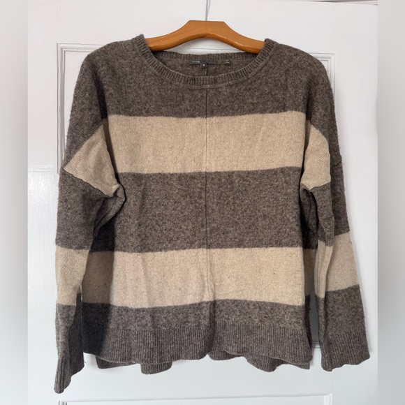 VINCE Brown & Cream scooped neck oversized wool sweater - Picture 4 of 6